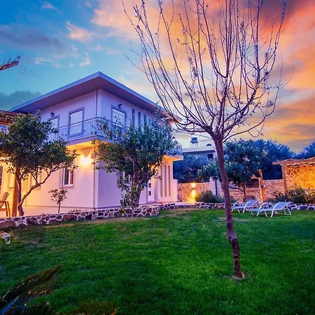 Bitsakis Family I - Luxury House Holiday home *