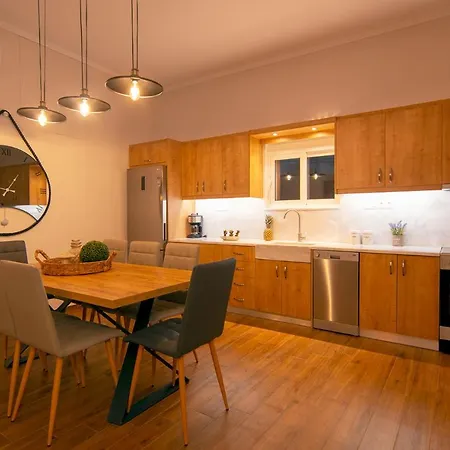 Bitsakis Family I - Luxury House